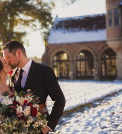 Ideas on how to take wedding photos during the time of winter